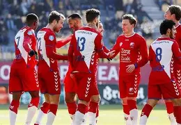 开云体育 优惠 / 红利-埃因霍温发布备战花絮，赛后单刀错失，足总杯任务艰巨，细节决定成败(摩纳哥vs埃因霍温赛果)