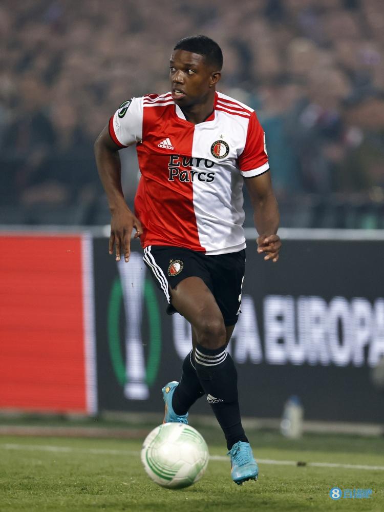 包含集结日武汉三镇备战CBA季后赛赛后那不勒斯调整名单以备荷甲，现场解说直呼：今夜孟菲斯灰熊外线爆发的词条